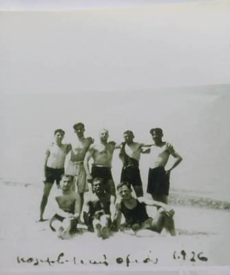 Η κολυμβητική ομάδας της Νίκης το 1926, (πηγή: Ίωνες)